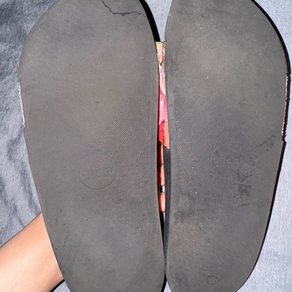 Authentic Floral Gucci Slides - Picture 4 of 5